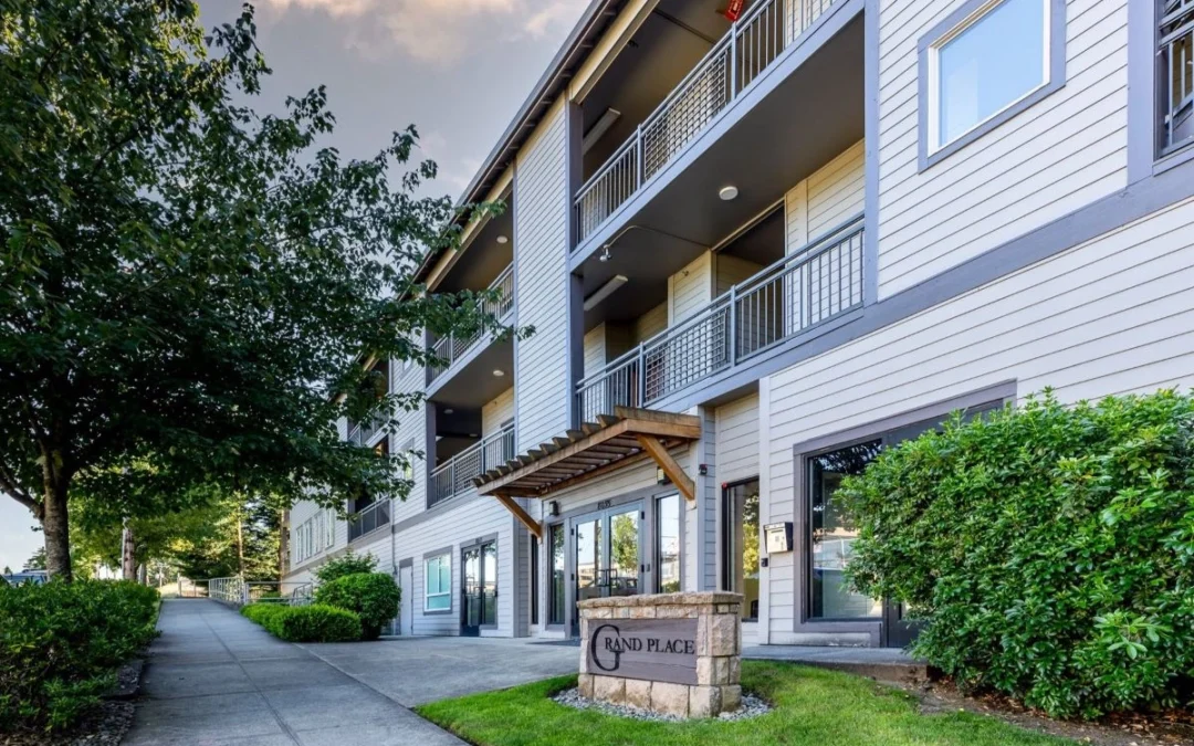 Grand Place Condominiums