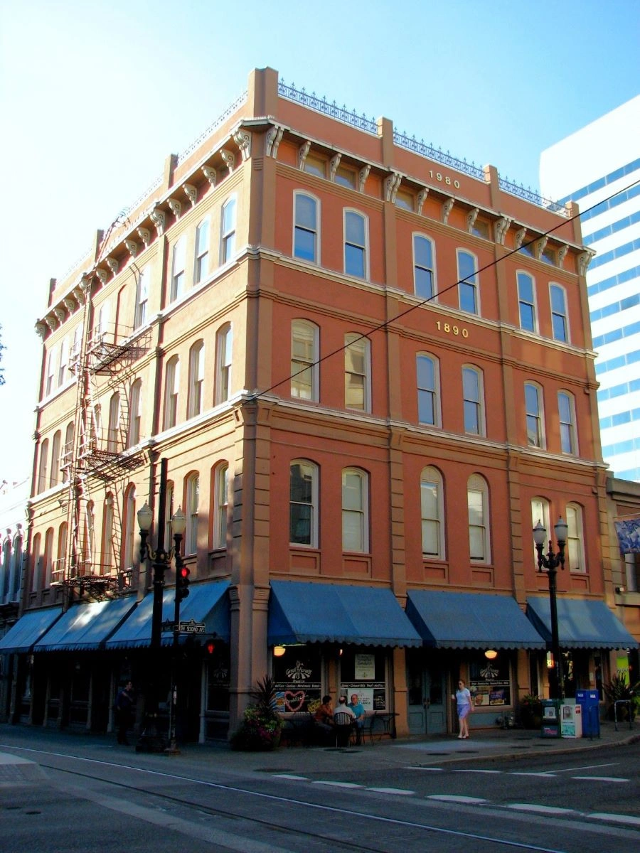 620 Building